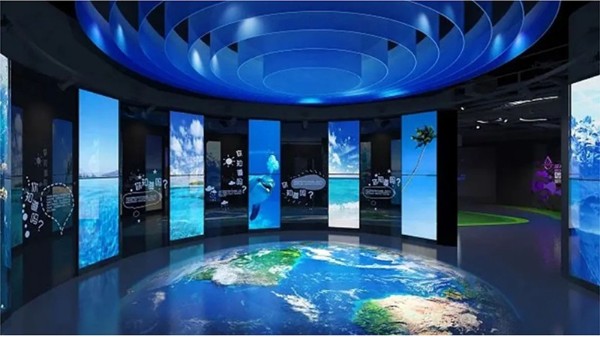 揭秘：弧形開合屏幕，未來科技新寵兒！