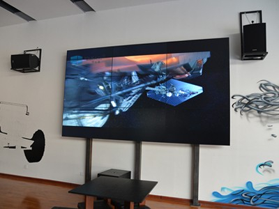 「立標(biāo)桿，樹品牌」中億睿55寸液晶拼接屏亮相寧夏吉普汽車4S店