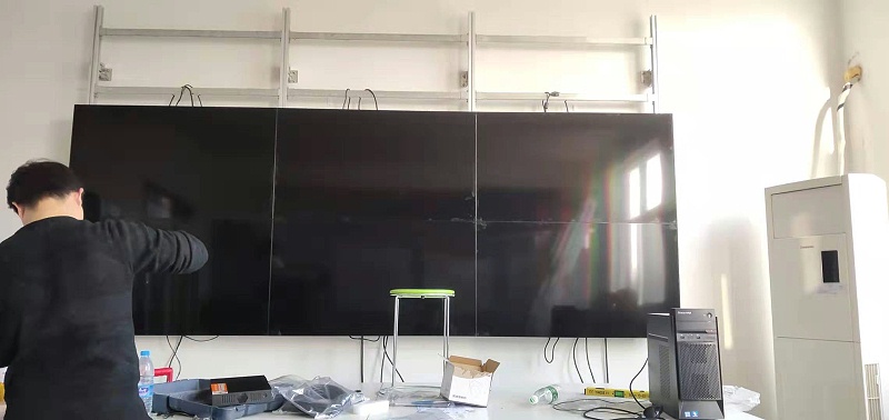 河南省沁潤澤環(huán)?？萍脊煞萦邢薰?9寸3X3液晶拼接